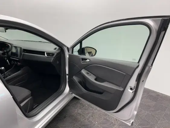 RENAULT CLIO V - voiture d'occasion - Photo 17