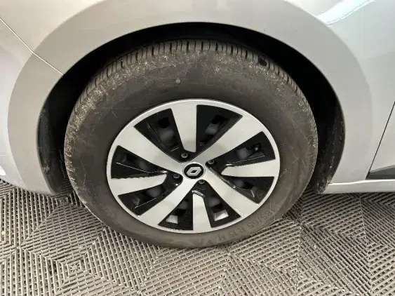 RENAULT CLIO V - voiture d'occasion - Photo 19