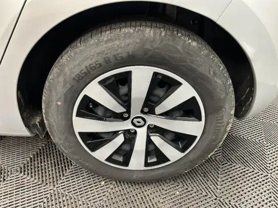 RENAULT CLIO V - voiture d'occasion - Photo 20