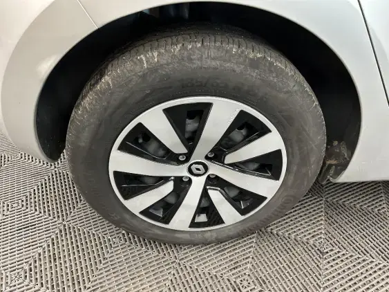 RENAULT CLIO V - voiture d'occasion - Photo 21