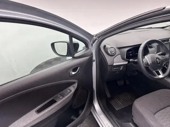 RENAULT ZOE - voiture d'occasion - Photo 19