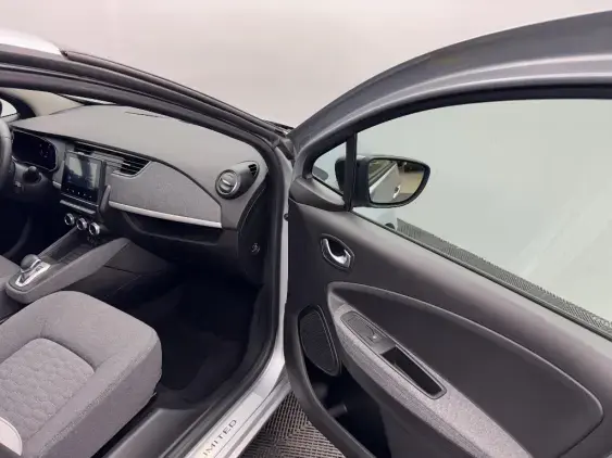 RENAULT ZOE - voiture d'occasion - Photo 20