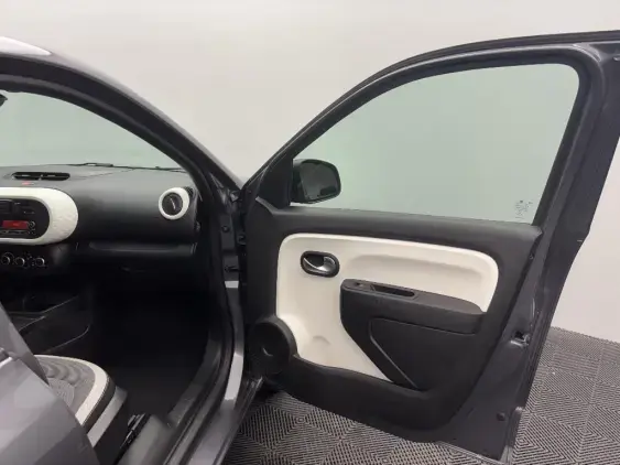 RENAULT TWINGO III - voiture d'occasion - Photo 17