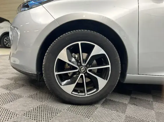 RENAULT ZOE - voiture d'occasion - Photo 18