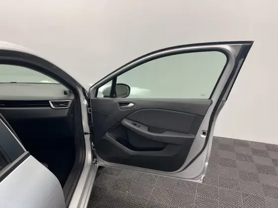 RENAULT CLIO V - voiture d'occasion - Photo 19