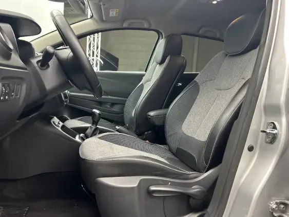 RENAULT CAPTUR - voiture d'occasion - Photo 15