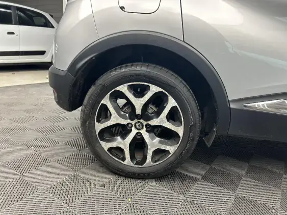 RENAULT CAPTUR - voiture d'occasion - Photo 21