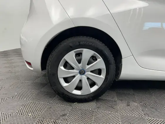 RENAULT ZOE - voiture d'occasion - Photo 21