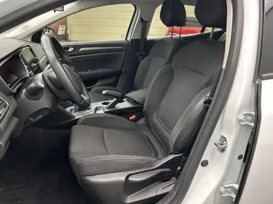 RENAULT MEGANE IV - voiture d'occasion - Photo 16