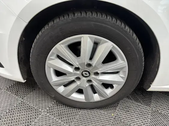 RENAULT MEGANE IV - voiture d'occasion - Photo 20