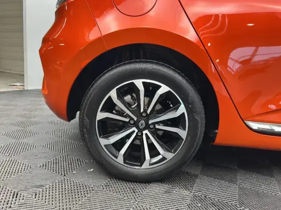 RENAULT CLIO V - voiture d'occasion - Photo 24