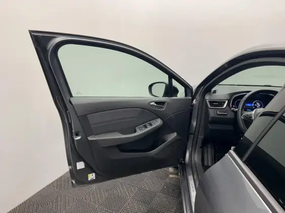 RENAULT CLIO V - voiture d'occasion - Photo 18