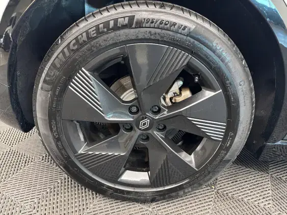 RENAULT MEGANE V - voiture d'occasion - Photo 25