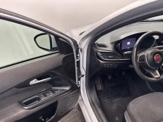 FIAT TIPO II - voiture d'occasion - Photo 19