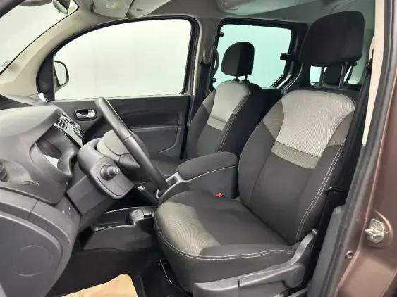 RENAULT KANGOO II - voiture d'occasion - Photo 16