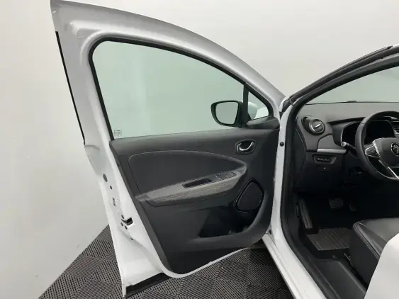 RENAULT ZOE - voiture d'occasion - Photo 16