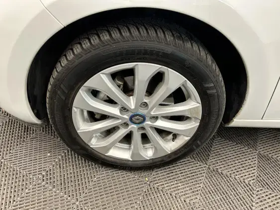 RENAULT ZOE - voiture d'occasion - Photo 19