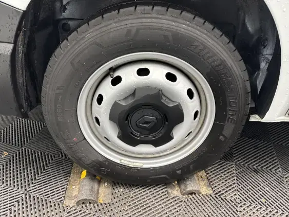 RENAULT TRAFIC FG III - voiture d'occasion - Photo 24