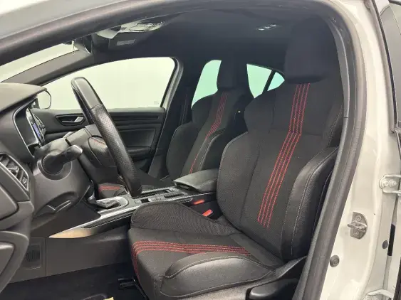 RENAULT MEGANE IV - voiture d'occasion - Photo 17