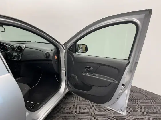 DACIA SANDERO II - voiture d'occasion - Photo 18