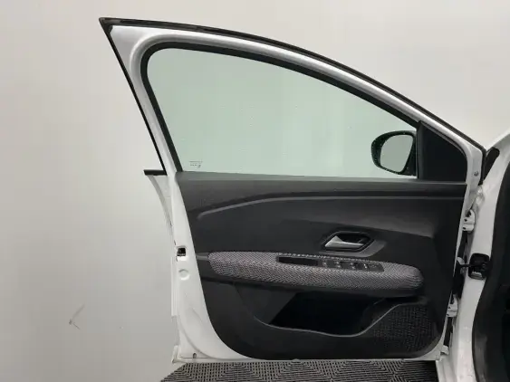 DACIA SANDERO III - voiture d'occasion - Photo 18