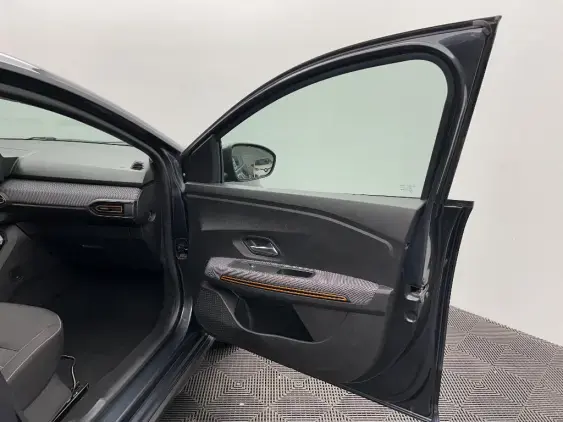 DACIA SANDERO III - voiture d'occasion - Photo 19