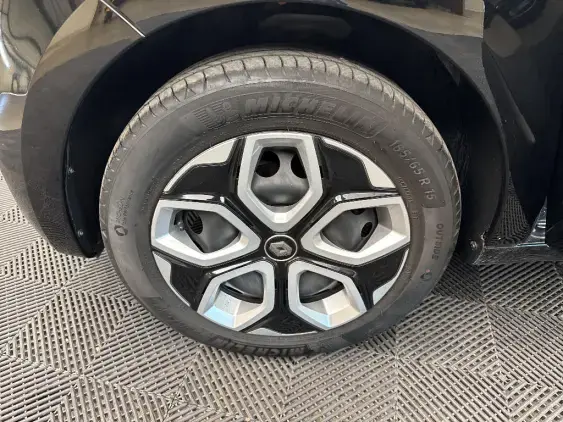 RENAULT TWINGO III - voiture d'occasion - Photo 20