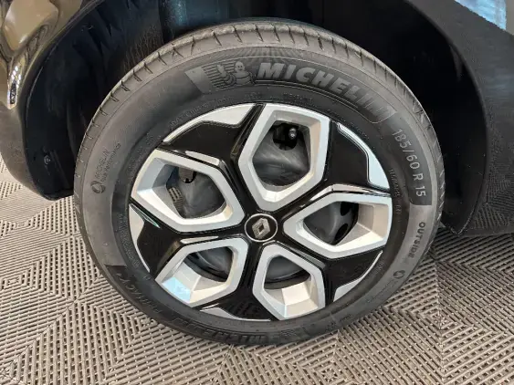 RENAULT TWINGO III - voiture d'occasion - Photo 22