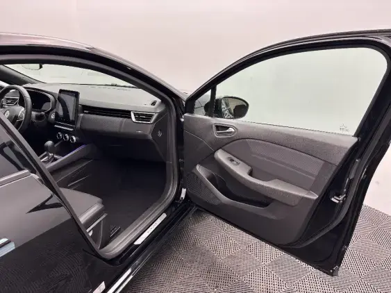 RENAULT CLIO V - voiture d'occasion - Photo 19