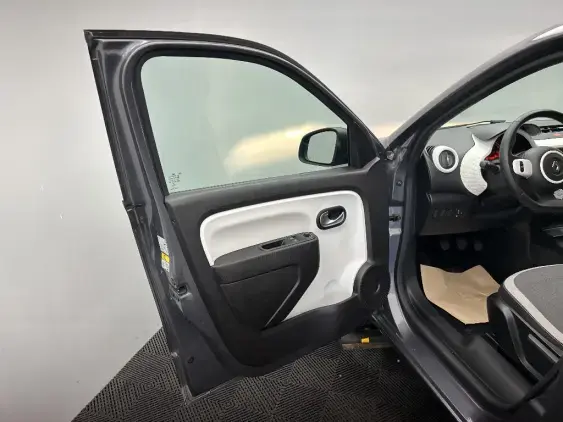 RENAULT TWINGO III - voiture d'occasion - Photo 16