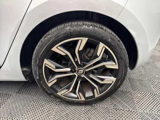 RENAULT CLIO V - voiture d'occasion - Photo 24