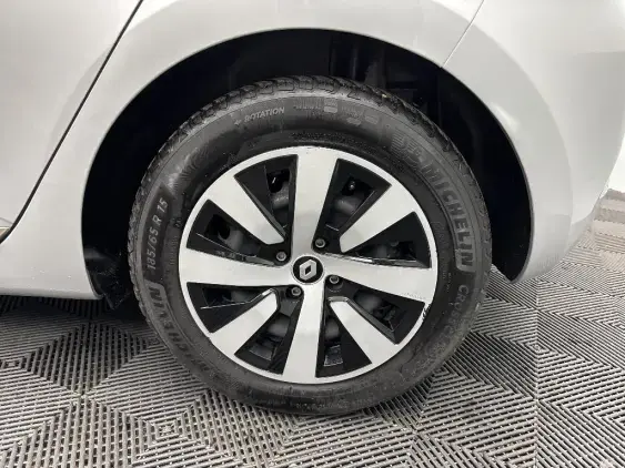 RENAULT CLIO V - voiture d'occasion - Photo 22