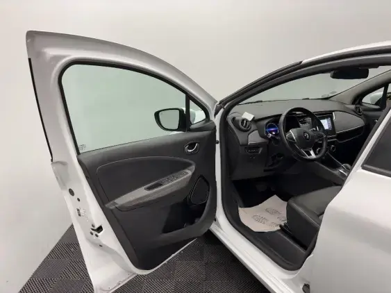 RENAULT ZOE - voiture d'occasion - Photo 17