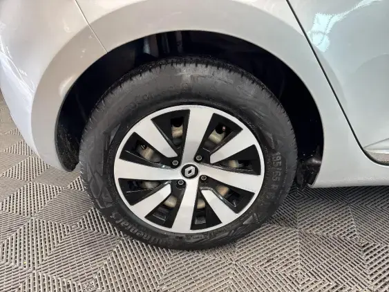 RENAULT CLIO V - voiture d'occasion - Photo 25