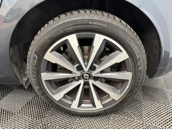 RENAULT MEGANE IV - voiture d'occasion - Photo 24