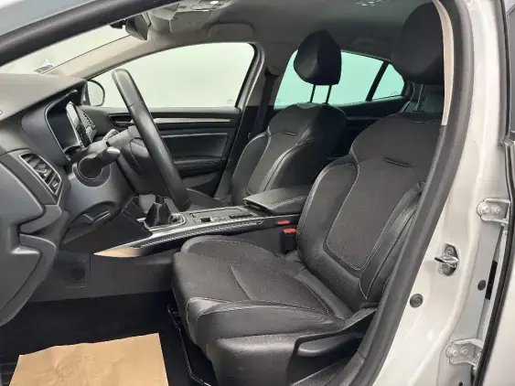 RENAULT MEGANE IV - voiture d'occasion - Photo 16