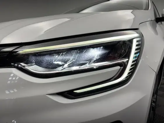 RENAULT MEGANE IV - voiture d'occasion - Photo 19