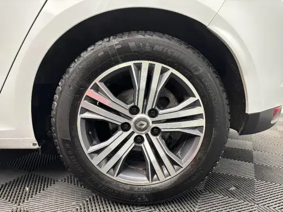 RENAULT MEGANE IV - voiture d'occasion - Photo 21