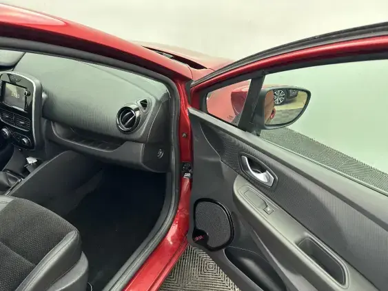 RENAULT CLIO IV - voiture d'occasion - Photo 20