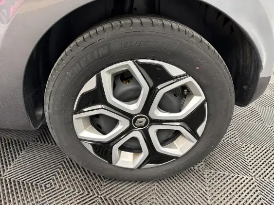 RENAULT TWINGO III - voiture d'occasion - Photo 21