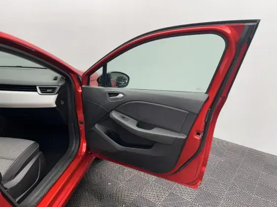 RENAULT CLIO V - voiture d'occasion - Photo 19