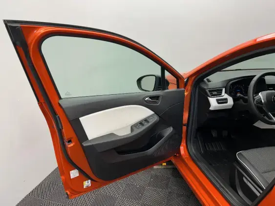 RENAULT CLIO V - voiture d'occasion - Photo 18