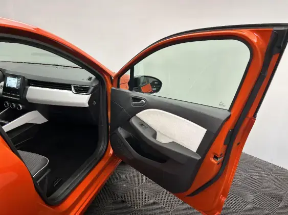 RENAULT CLIO V - voiture d'occasion - Photo 19