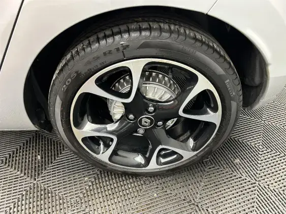RENAULT CLIO IV - voiture d'occasion - Photo 22
