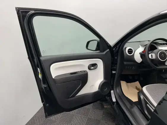 RENAULT TWINGO III - voiture d'occasion - Photo 16
