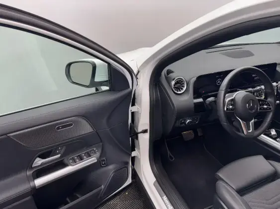 MERCEDES-BENZ GLA II - voiture d'occasion - Photo 19