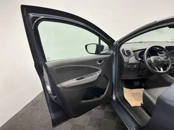 RENAULT ZOE - voiture d'occasion - Photo 17