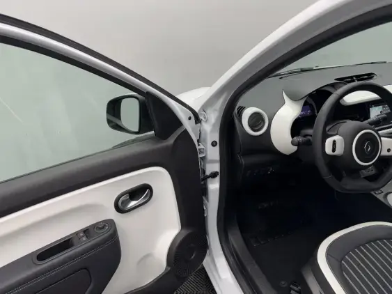 RENAULT TWINGO ELECTRIQUE III - voiture d'occasion - Photo 17
