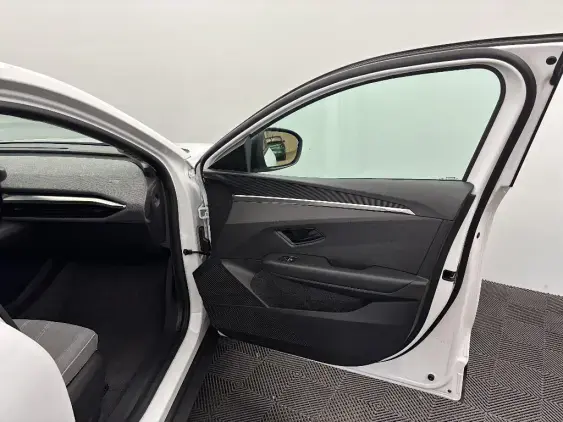 RENAULT MEGANE V - voiture d'occasion - Photo 18