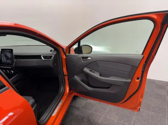 RENAULT CLIO V - voiture d'occasion - Photo 19